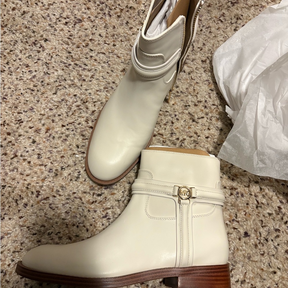Michael Kors Cream Ankle Boots - Picture 2 of 8